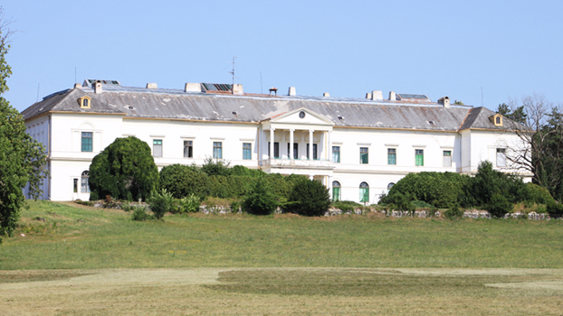 Doba - Erdődy-kastély